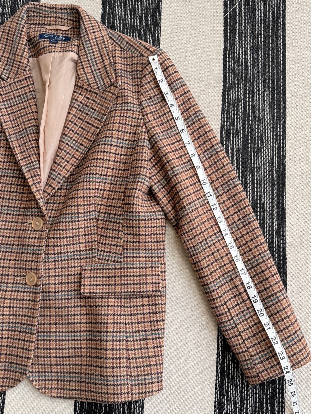 Chadwicks Women's Vintage Wool Blend Tan and Brown Plaid Blazer Jacket Size 12 - Picture 8 of 13